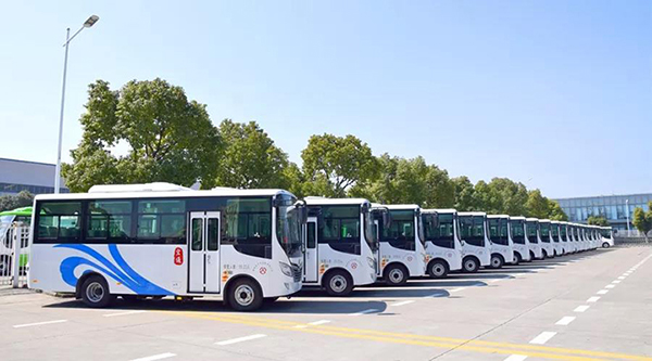 21 huaxin buses were sent to yuncheng, shandong