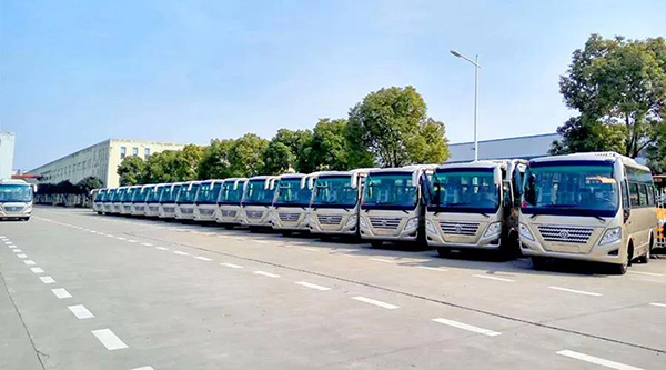 25 new huaxin buses are going to zhoukou, henan